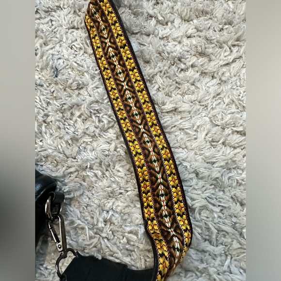 Antik Kraft black purse with reversible strap crossbody bag - Picture 3 of 10